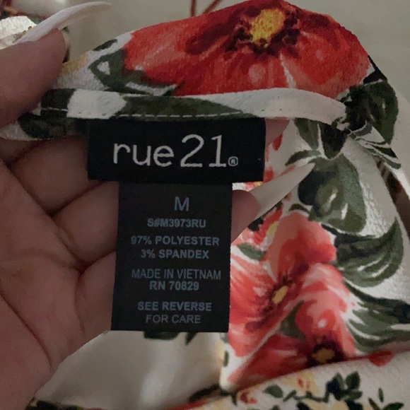 Romper with skirt - Picture 3 of 3